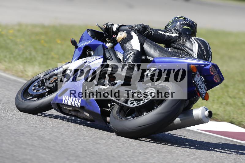 /Archiv-2025/48 25.08.2025 Cornu Master School ADR/rot-rouge/87